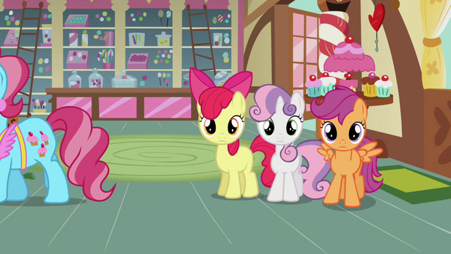 File:CMC somepony watching S2E17.png
