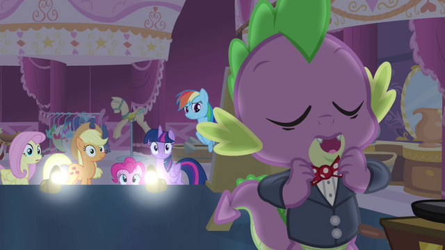 File:Spike adjusting his bowtie S4E13.png