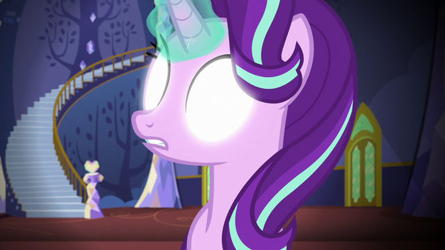 File:Starlight Glimmer with glowing white eyes S6E21.png