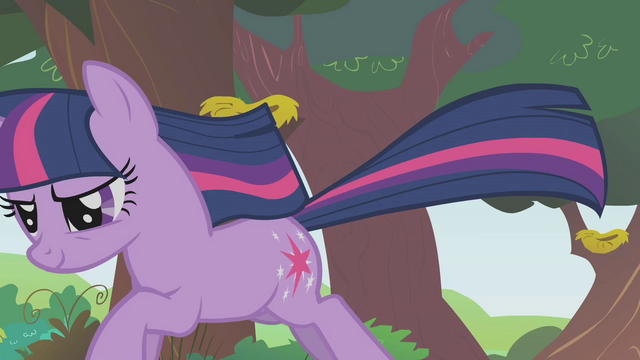 File:Twilight chasing Parasprites S01E10.png
