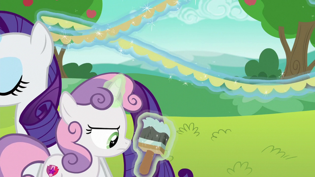File:Rarity carrying fringe away; Sweetie annoyed S6E14.png