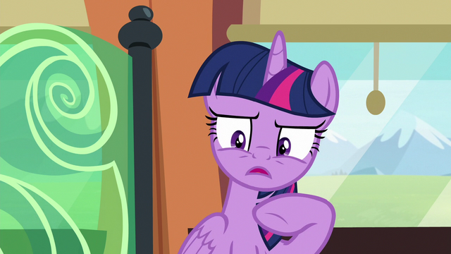 File:Twilight freaked out by Spike's disguise S6E16.png