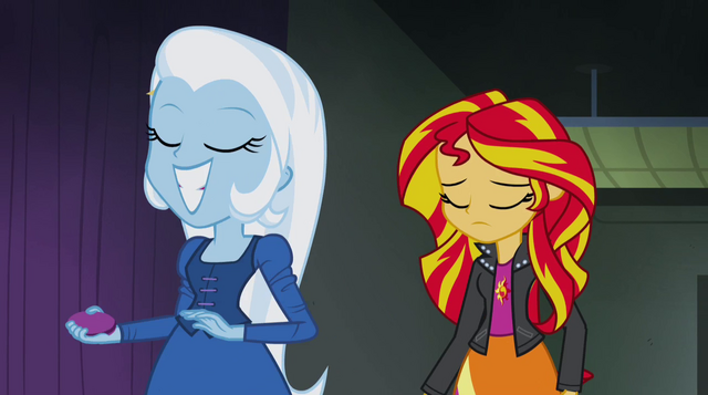 File:Trixie about to step on stage EG2.png