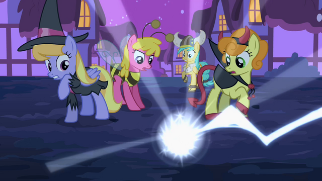 File:Zapping toy spider S2E04.png