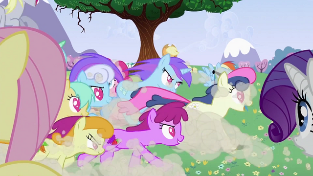 File:Ponies running S2E03.png
