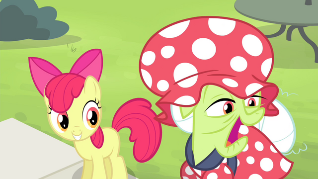 File:Granny "we got some swimmin' to do!" S4E20.png