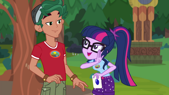 File:Twilight Sparkle whispering "I know" EG4.png