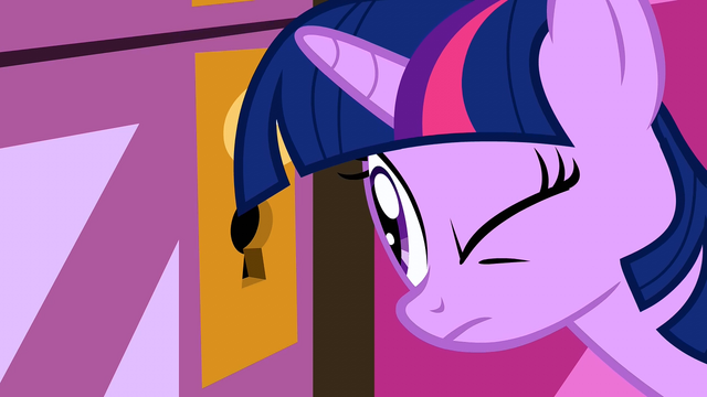File:Twilight peeking in S1E14.png