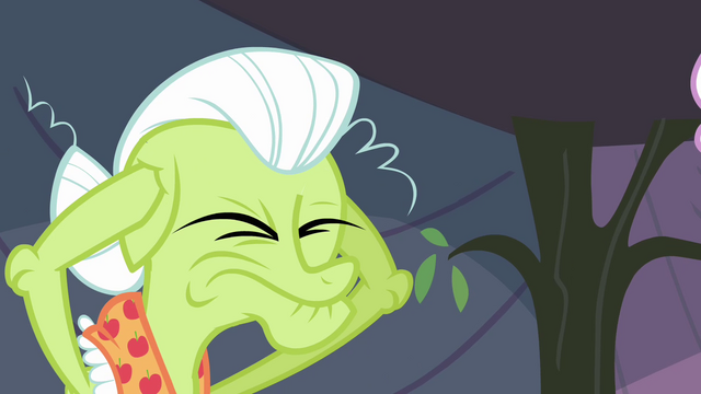 File:Granny Smith plugs her ears S3E8.png