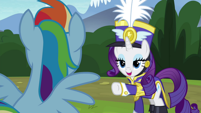 File:Rarity pointing at Rainbow S4E21.png