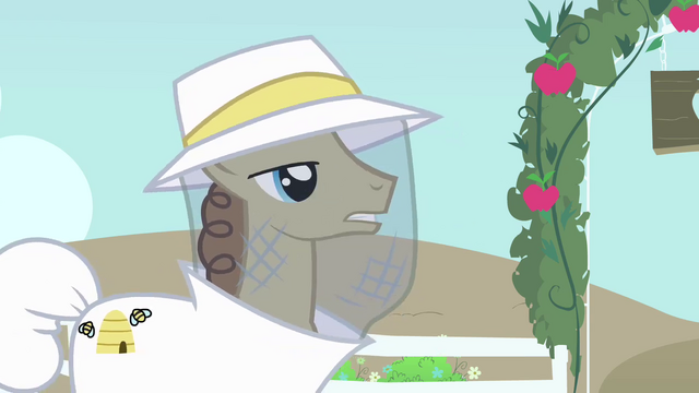 File:Beekeeper pony needs his bees back S4E03.png