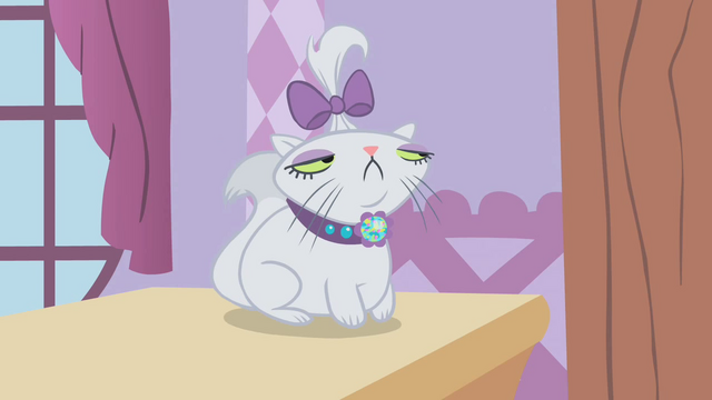 File:Opal watching Rarity S1E14.png
