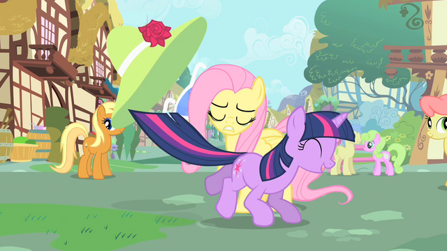 File:Prancing Twilight S1E20.png