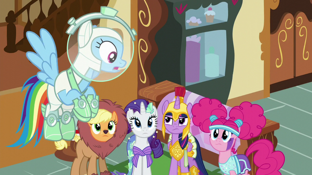 File:Twilight glaring at Rainbow Dash S5E21.png