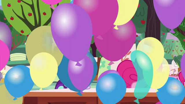 File:Balloons transition S5E26.png