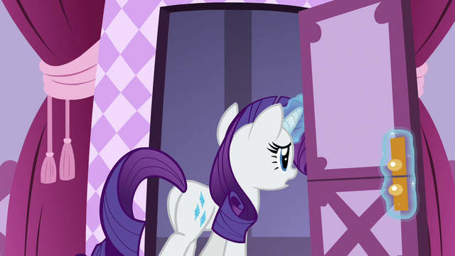 File:Rarity leaving the boutique sewing room S7E9.png