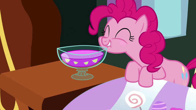 File:Proud-as-Punch-Pinkie-S2E19.png