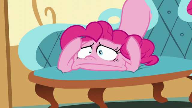 File:Pinkie's depressed face S5E11.png