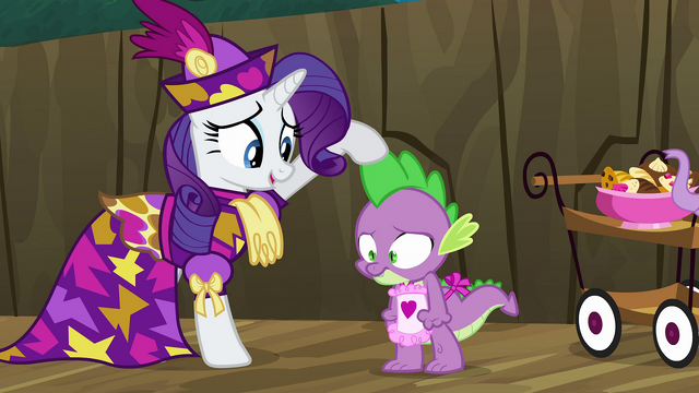 File:Rarity stroking Spike's spine S2E21.png