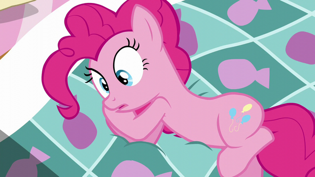 File:Pinkie hears paper rustling S5E19.png