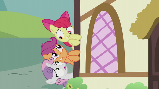 File:CMC shocked by Spoiled's treatment of Diamond S5E18.png