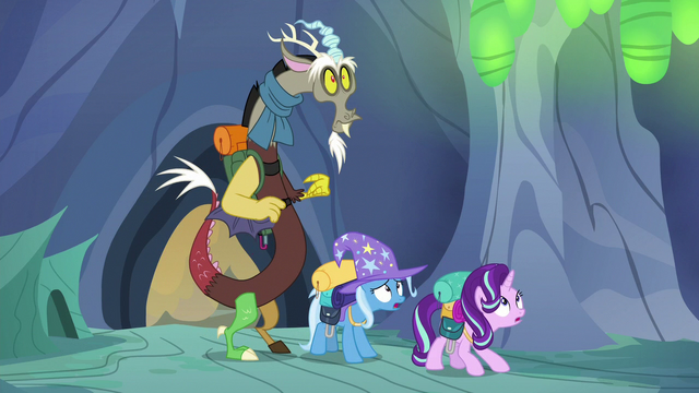 File:Discord, Starlight, and Trixie enter the hive S6E25.png