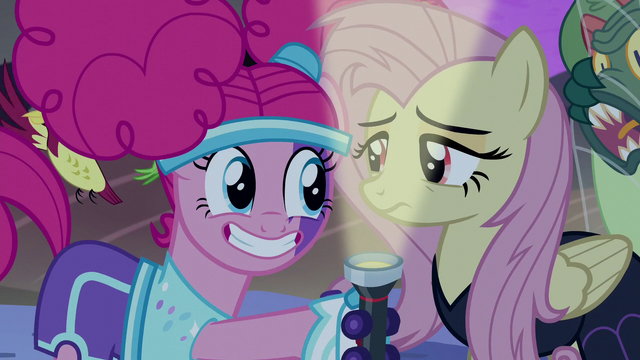 File:Pinkie Pie shines a flashlight in Fluttershy's face S5E21.png