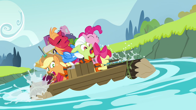 File:Apple family panicking S4E09.png