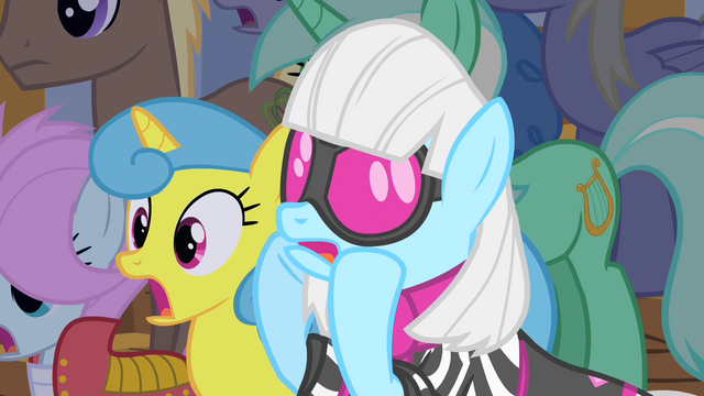 File:Photo Finish shocked S1E20.png