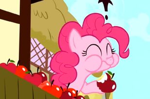 Pinkie Pie comiendo manzanas.jpg