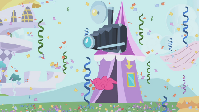 File:Pinkie inside a photo booth S1E03.png