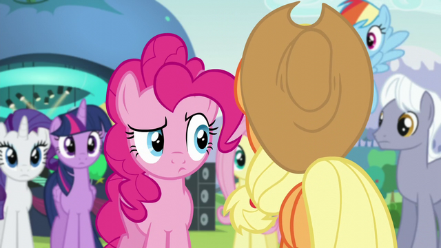 File:Pinkie looking at Applejack S5E24.png