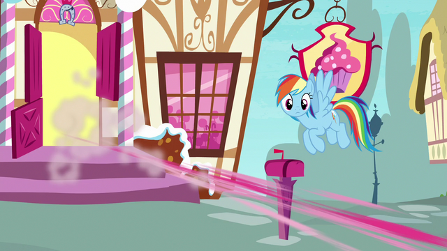 File:Rainbow Dash sees Pinkie Pie speeding away S7E11.png