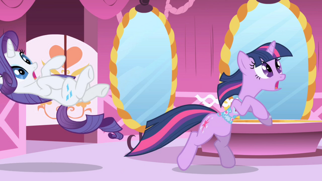 File:Rarity accidentally releases corset S1E01.png