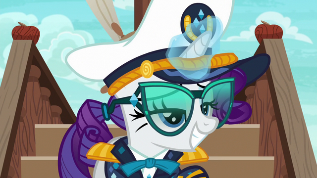 File:Rarity grinning pompously S6E22.png