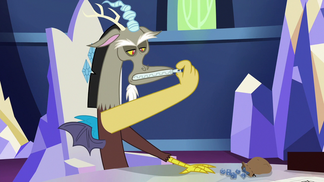 File:Discord zipping his muzzle S6E17.png