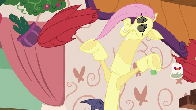 File:Discord tearing off his normal outfit S7E12.png