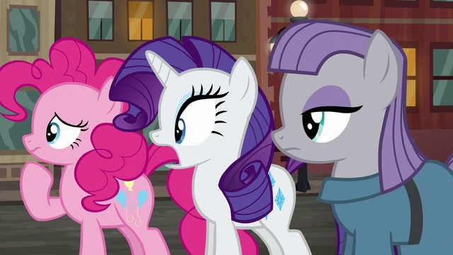 File:Rarity "that's amazing!" S6E3.png