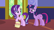 S06E21 Twilight jest zadowolona ze Starlight.png
