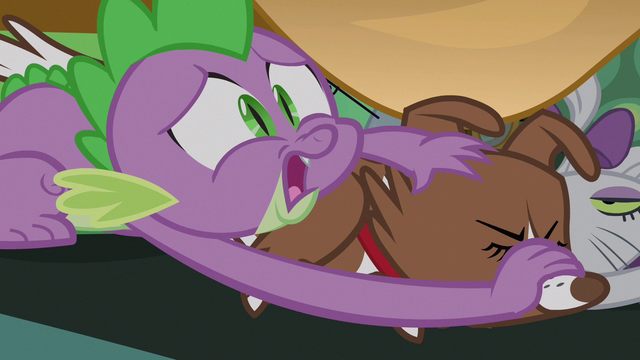 File:Spike quiet dog S3E11.png