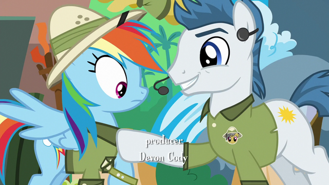 File:Convention salespony stops Rainbow S6E13.png