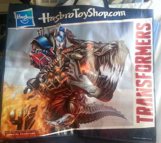File:Hasbro shopping bag 2.png