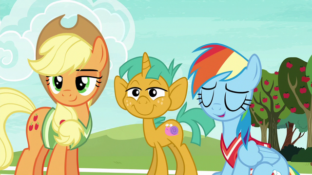 File:Rainbow Dash chuckling S6E18.png