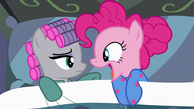 File:Pinkie Pie "good night!" S7E4.png