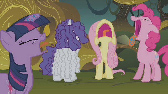 File:Main 4 ponies yelling S01E09.png