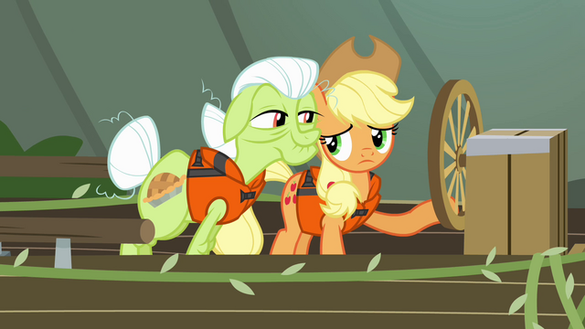 File:Granny Smith assuring Applejack S4E09.png