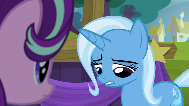 File:Trixie "I'd understand if you didn't" S6E6.png