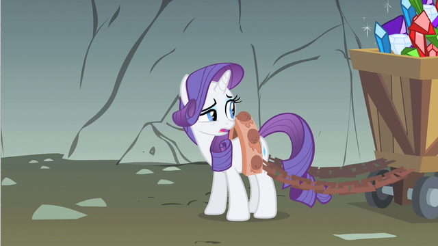 File:Rarity loosen it S1E19.png
