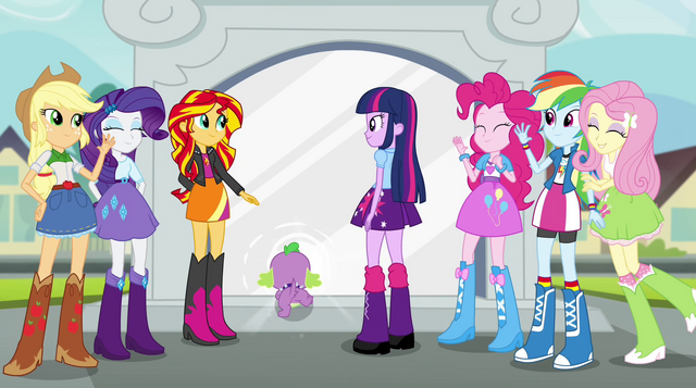 File:Twilight's friends waving EG2.png