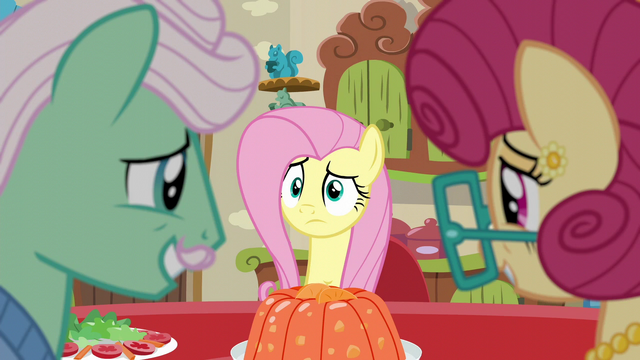 File:Fluttershy confused S6E11.png